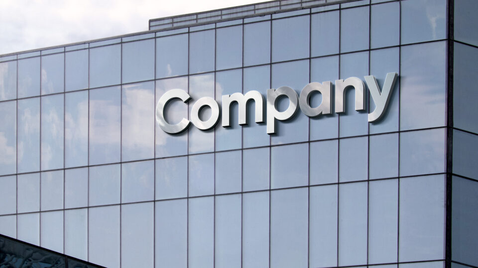 Direito de Empresa: Nome e Obrigações Empresariais