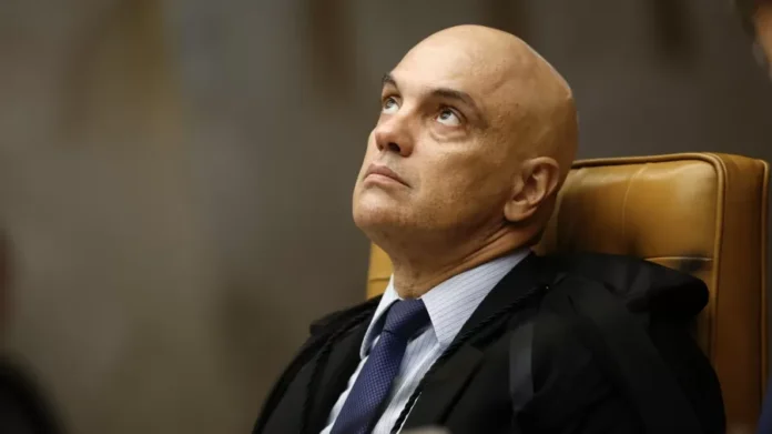 Pedido de Impeachment contra Alexandre de Moraes já possui 41 assinaturas
