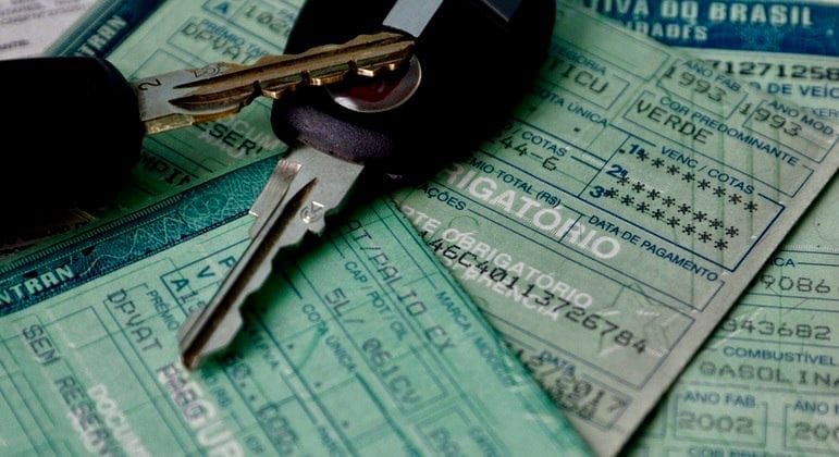 Isenção de IPVA e ICMS a contribuinte com deficiência auditiva