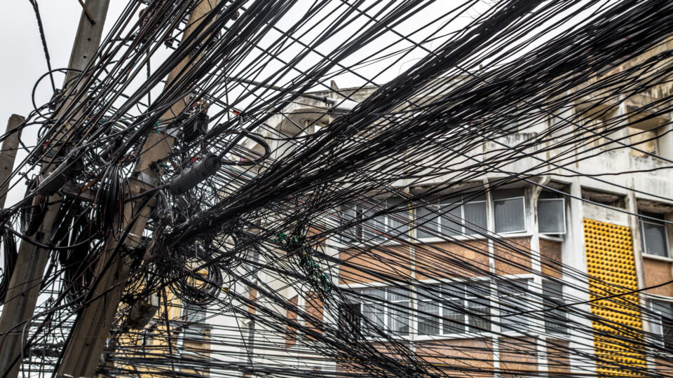 TJPE condena empresa de energia a embutir fiação elétrica no Sítio Histórico de Olinda-PE
