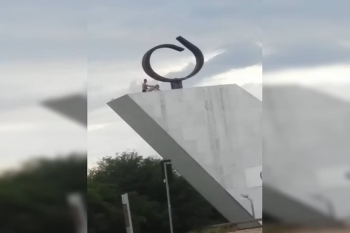 Ato obsceno: Panteão da Pátria é alvo de crime