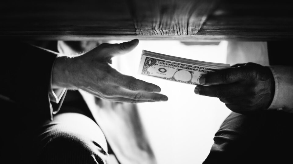 Operação Ícaro: caso Ultrafarma e Fast Shop