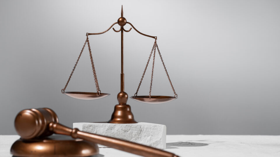 Medidas executivas atípicas: requisitos cumulativos (Tema 1137)