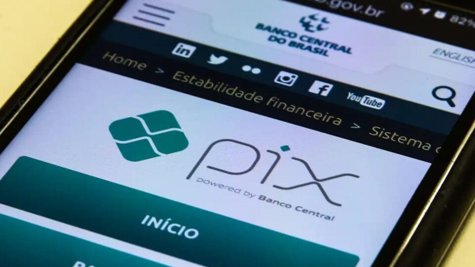 Chaves pix bloqueadas para pagar dívidas? Entenda!
