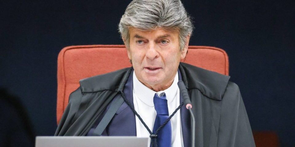 Estagiária é demitida por ameaçar Fux