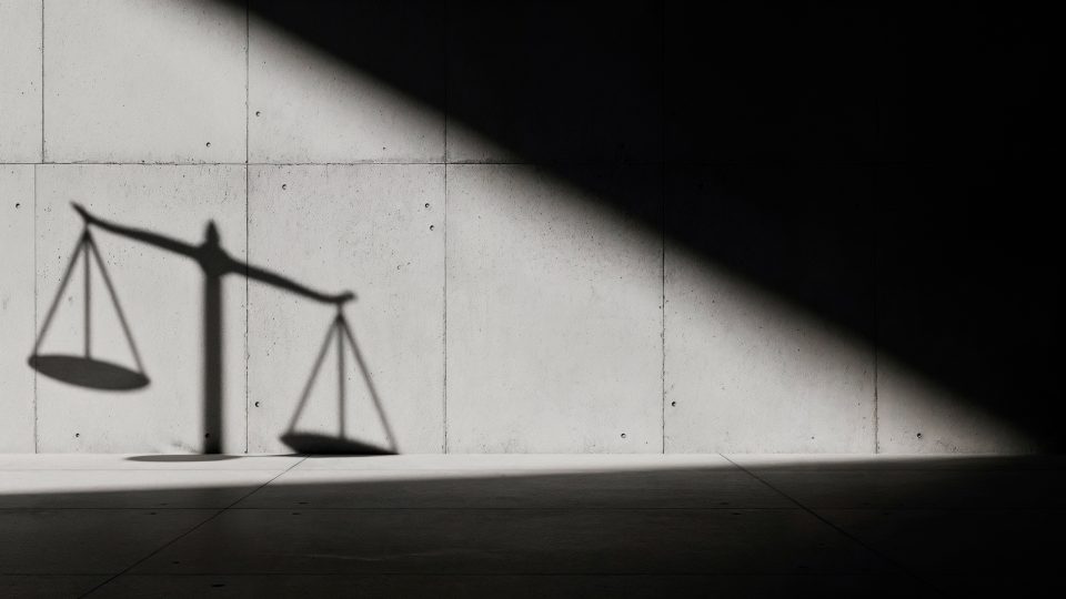 Bolsonaro transferido: limites da Execução Penal Diferenciada
