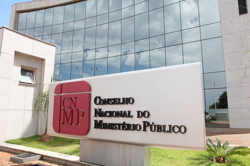 Recomendação do CNMP sobre “Penduricalhos”: por que estudar o tema para concursos públicos?