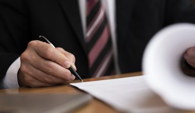 É possível agravo retido em preliminar de apelação? 